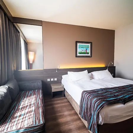 Expo Hotel-2